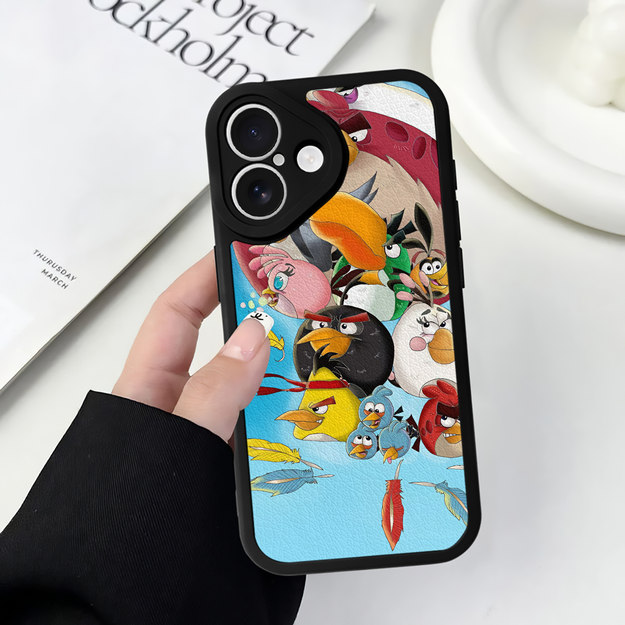 （画像用） Angry Birds アングリーバード 【iPhone 16シリーズ対応】シリコンスマホケース（レザー調） 材質：シリコン